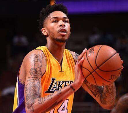 迎四连胜 迎四连胜