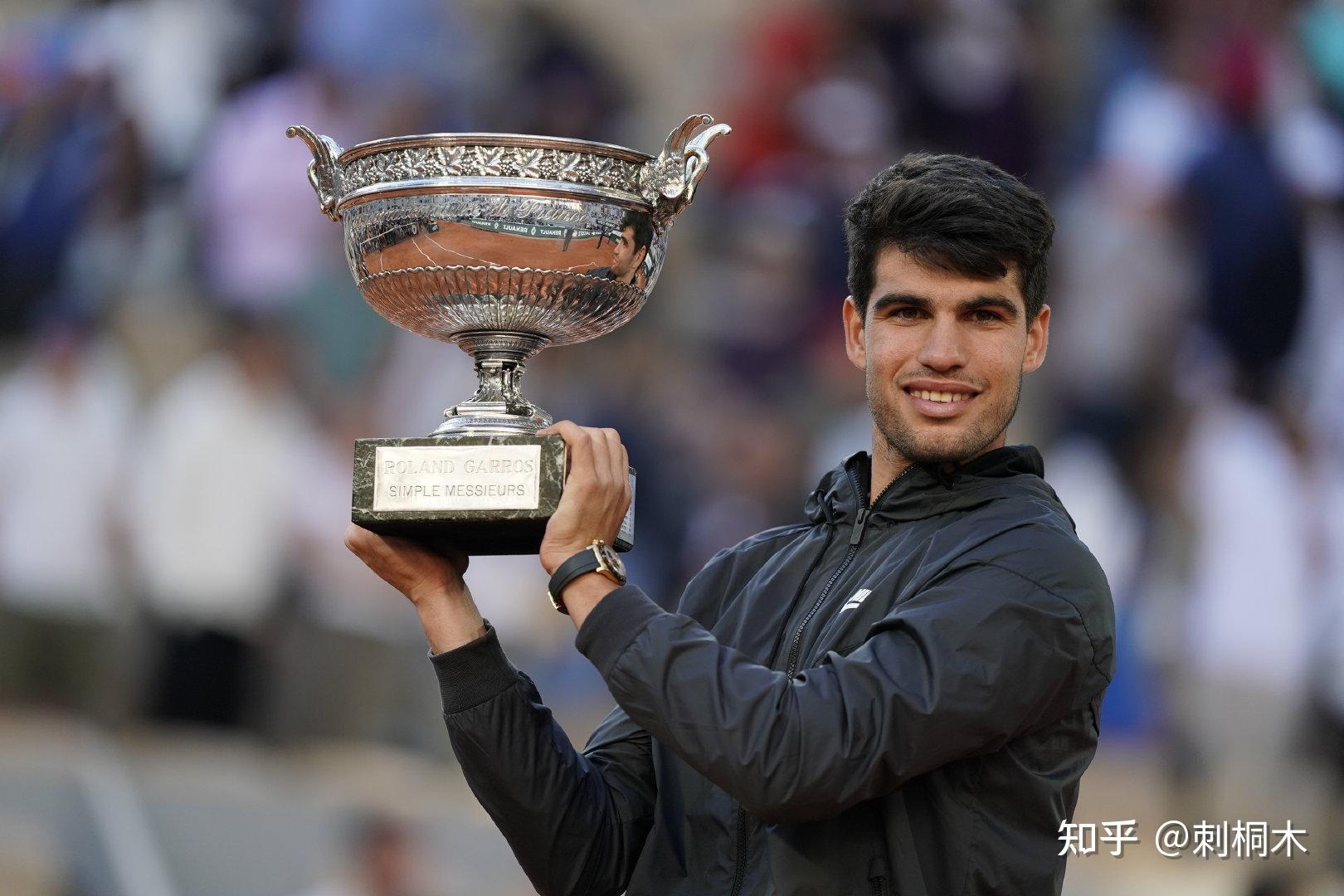 综合来看 综合来看