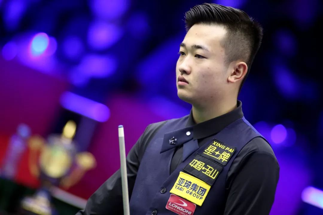 队显然占据 队显然占据