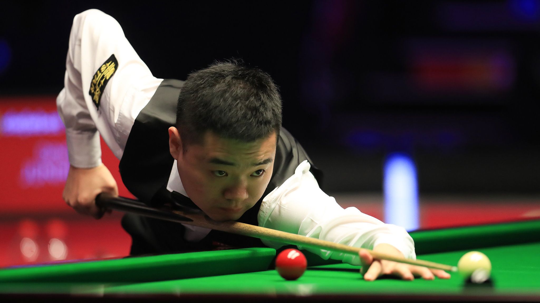 疑是那些足 疑是那些足